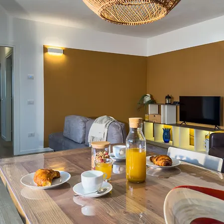 Canova Apartment *
