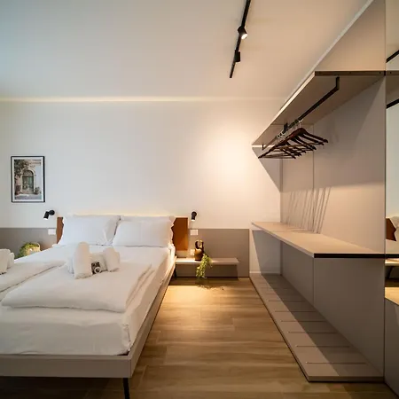 Canova Appartement *
